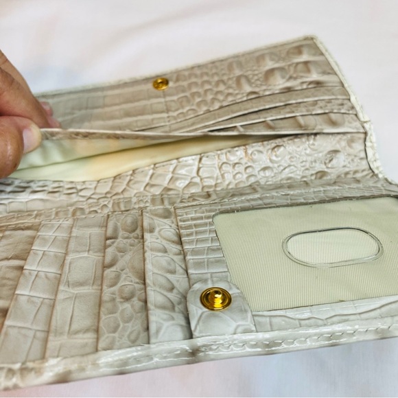 Brahmin Ivory, Tan, and Black Crocodile Embossed Wallet with Black Accent -NWOT - Picture 9 of 14